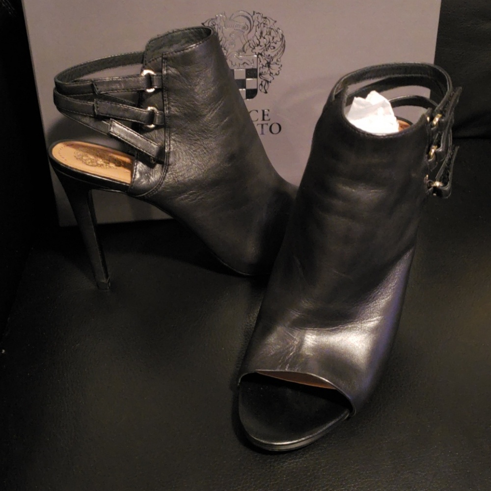 Vince Camutto high heels